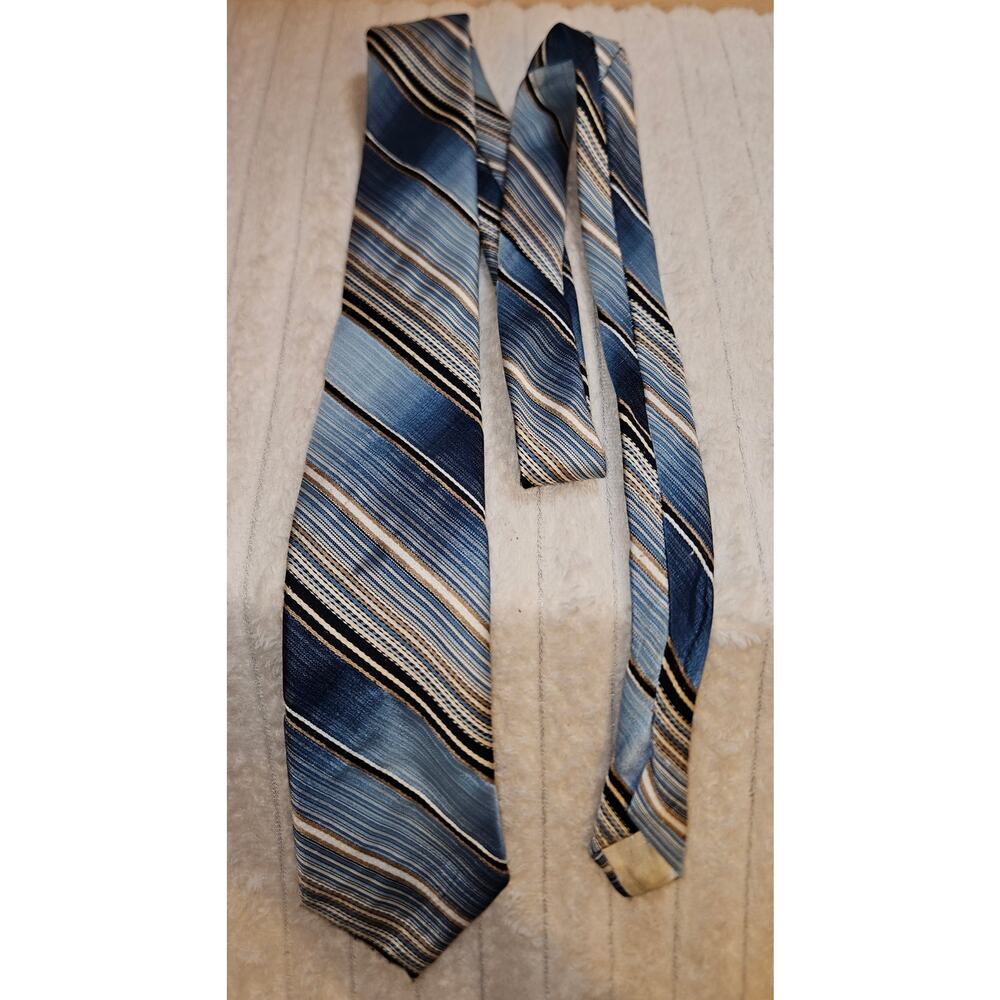 Vintage Royal Knight Silk Tie – Expressly for Castner Knott Co. Nashville